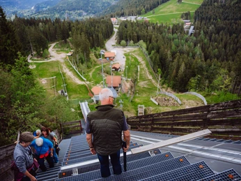 Exklusive Entdeckungstour Grosse Ruhesteinschanze Besichtigung Exklusive Entdeckungstour Grosse Ruhesteinschanze Besichtigung