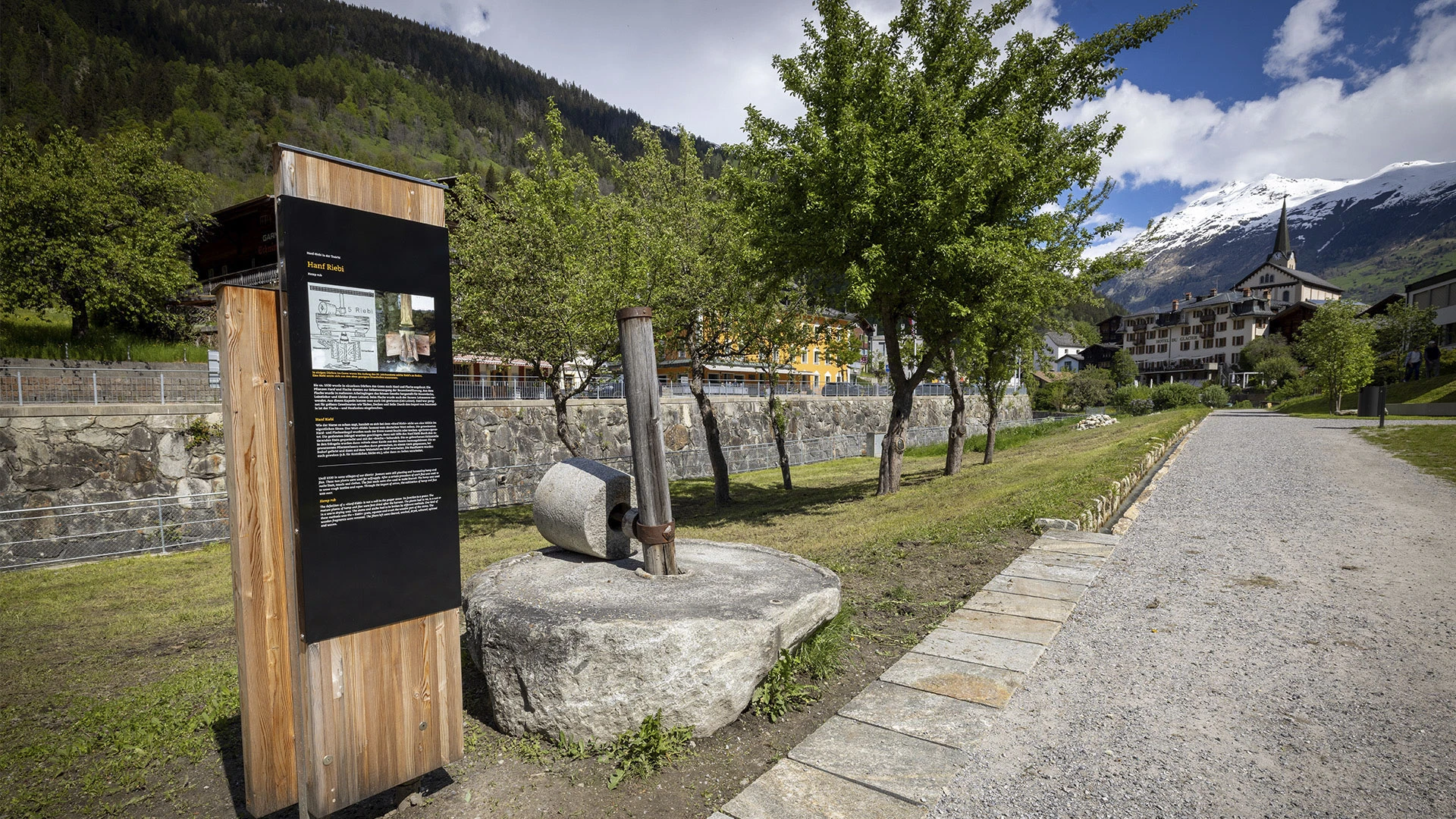 Wüehr-Weg in Fiesch in der Aletsch Arena