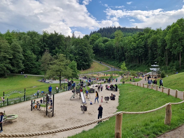 Erlebnisspielplatz Piratenbucht Hennesee