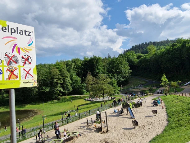 Erlebnissspielplatz Piratenbucht Hennesee