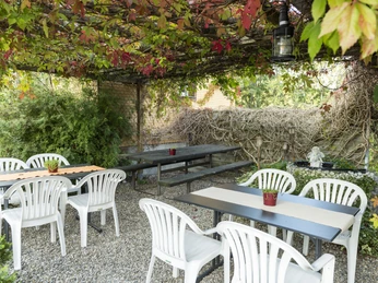 Particularly popular on hot summer days - a shady spot in the pergola