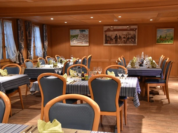 Das gemütliche Speisesäli vom Hotel Löwen