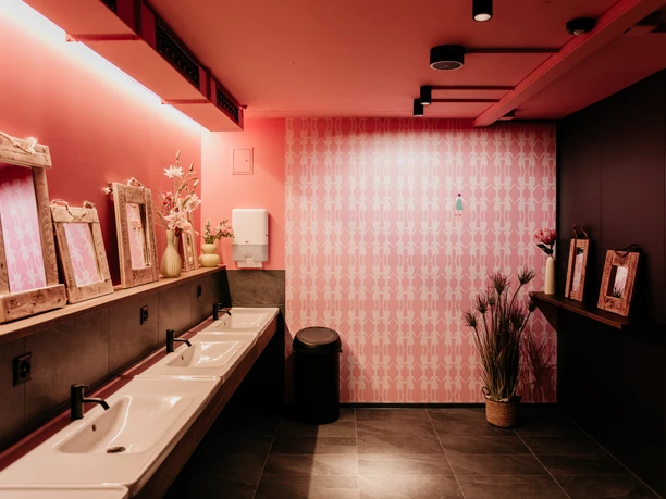 CAPSULE HOTEL - CHAPTER LUCERNE