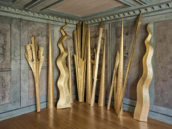 Ausstellungsansicht3 SELBST UND WELT Foto Christian Hartmann red