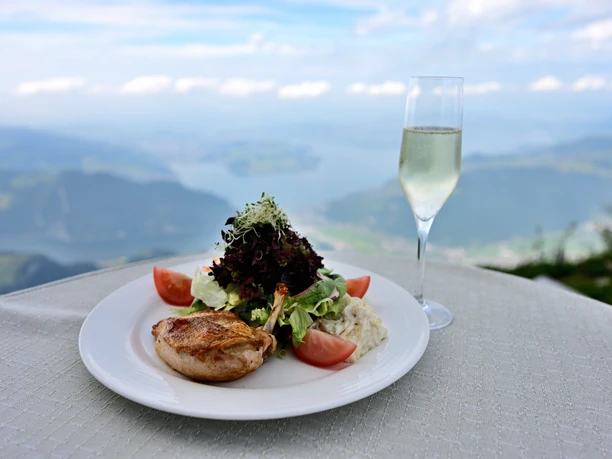 Fitnessteller mit Aussicht