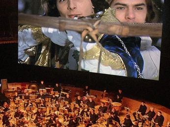 Drei Haselnüsse für Aschenbrödel – Der Originalfilm mit Live-Orchester