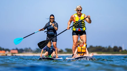 På SUP board ved Gammelbro Camping i Haderslev