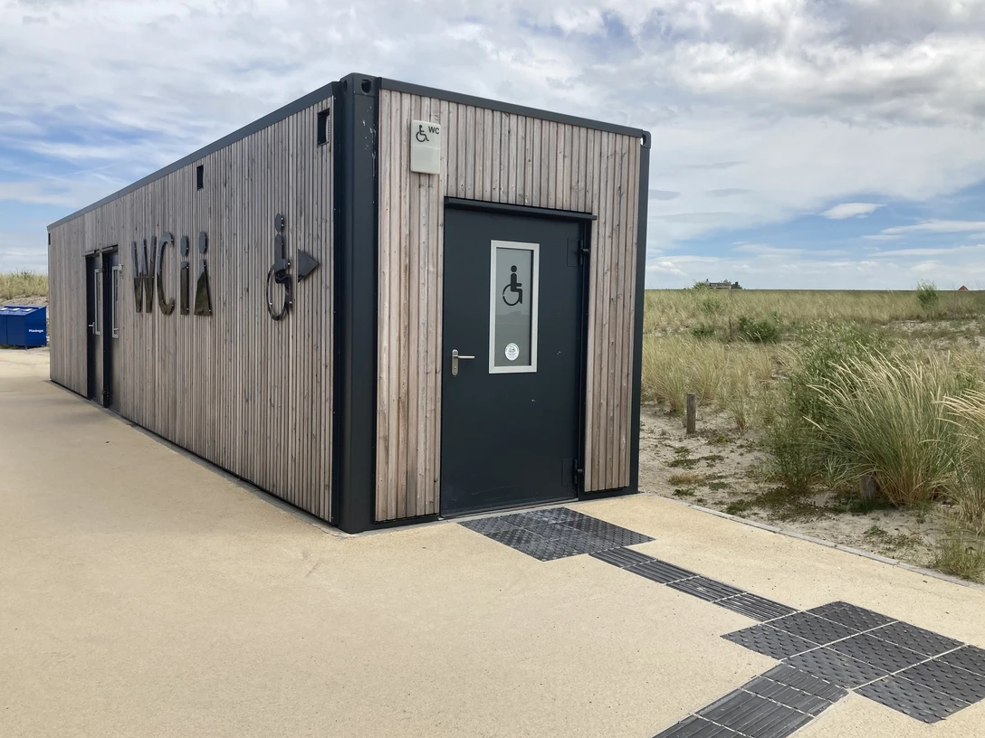 Öffentliche Toiletten/ Sanitärcontainer Plaza