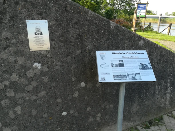 Historische Ostedeichroute - Hist. Fährlücke Oberndorf