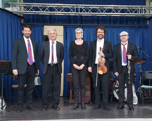 Töwerland-Konzerte auf Juist - Gabor Bedö Quintett.jpg Töwerland-Konzerte auf Juist - Gabor Bedö Quintett
