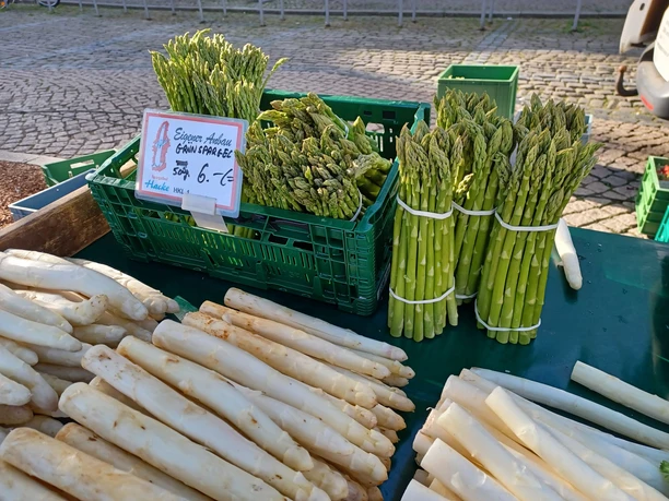 Hacke-Spargelauswahl.jpg