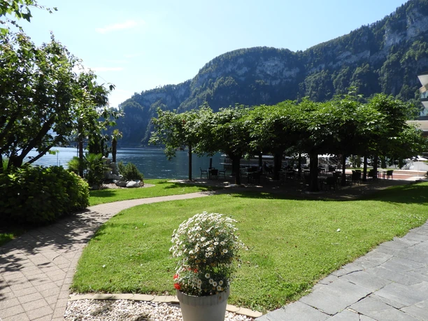 2_Hergiswil_Seehotel Pilatus_Seeterrassen_Nidwalden.JPG