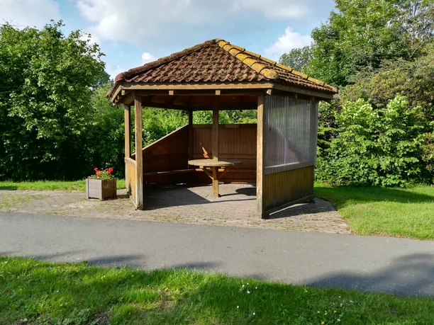 Schutzhütte - Dorfstraße Osterbruch