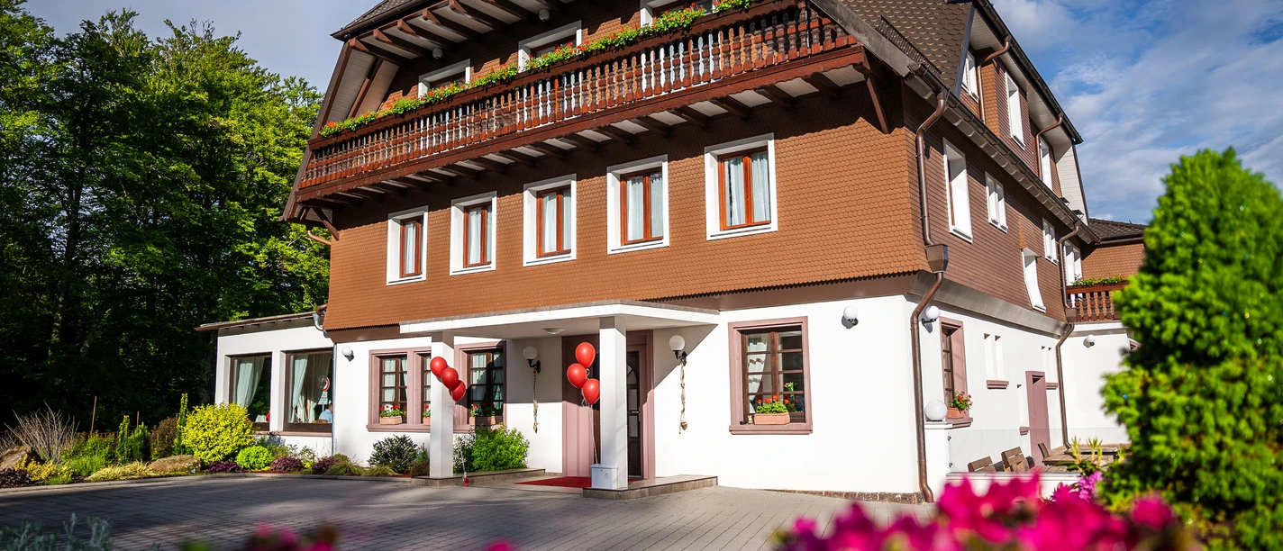 Rote Lache außen Eingang