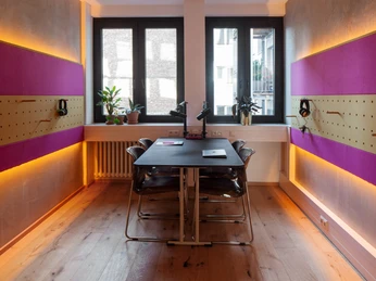 Das Pink Noise Podcaststudio 1.jpg Das Pink Noise PodcaststudioThe Pink Noise Podcast Studio