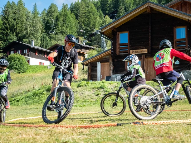 Bellwald-Bikeschule-BikePark (21).JPG