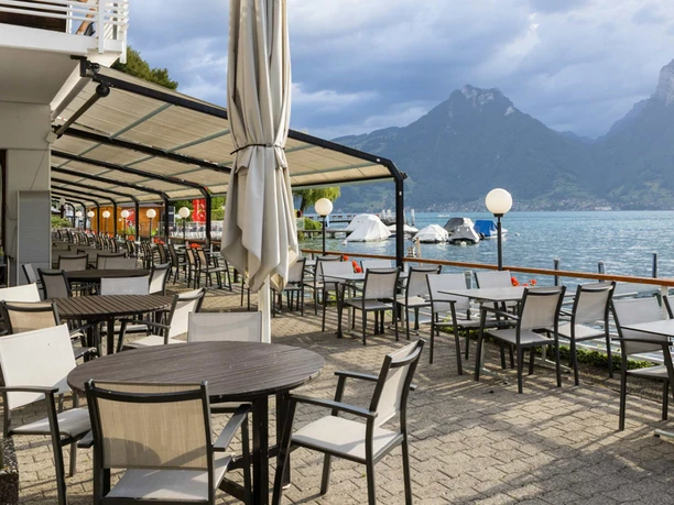 strandhotel-seeblick-faulensee-terasse-thunersee.jpg