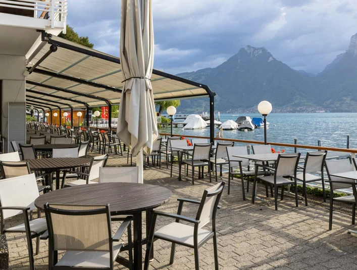 strandhotel-seeblick-faulensee-terasse-thunersee.jpg
