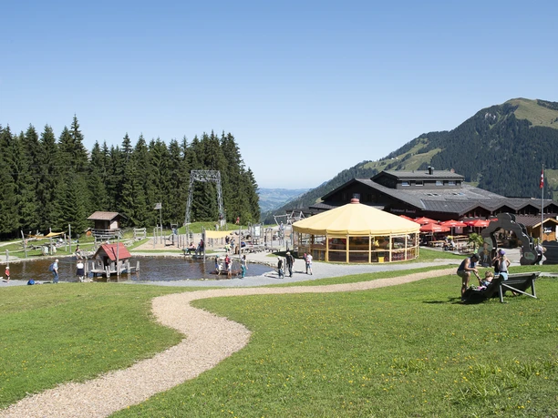 Fest zur Alpauffahrt Rosweid