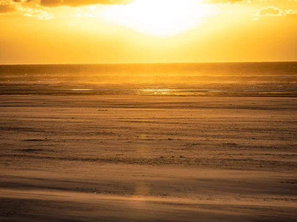 Strand Juist Sonnenuntergang.jpg Strand Juist Sonnenuntergang