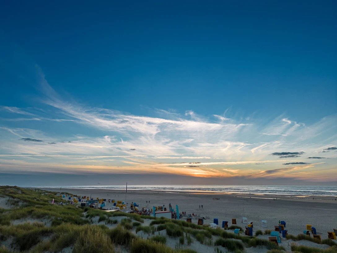 Strand Juist Sonnenuntergang.jpg Strand Juist Sonnenuntergang