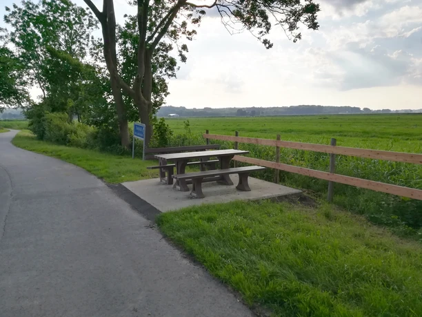 Rastplatz Bahnhofstraße Wingst