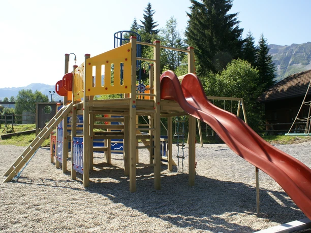Spielplatz Hallenbad Rutsche