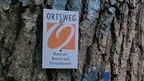 Markierungszeichen des ORTSWEGES Rund um Bevern und Plönjeshausen Markierungszeichen des ORTSWEGES Rund um Bevern und Plönjeshausen