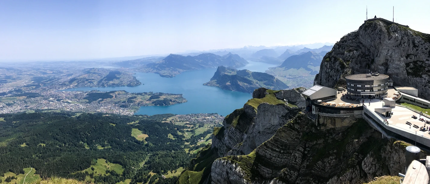 Eté Vue Lac et Bellevue_Pilatus_Nidwalden_©Pilatus-Bahnen