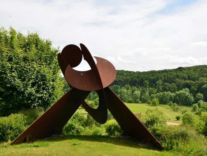 Skulptur Sonne, Mond und Himmel von Jean Ipoustéguy in Salzgitter-Bad