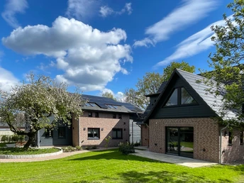 Idyllisches Grundstück des Eichenallee Apartments Idyllisches Grundstück des Eichenallee Apartments