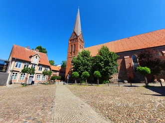 Kirchplatz©Mareike Bodendieck.jpg