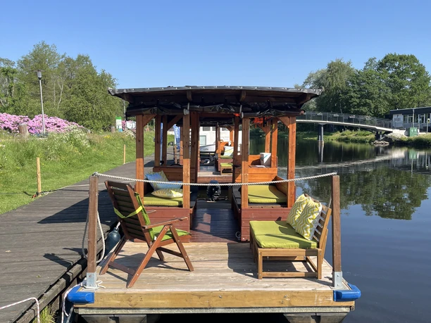 Floß von vorne.jpeg