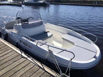 Motorboot Cuxboot.jpeg