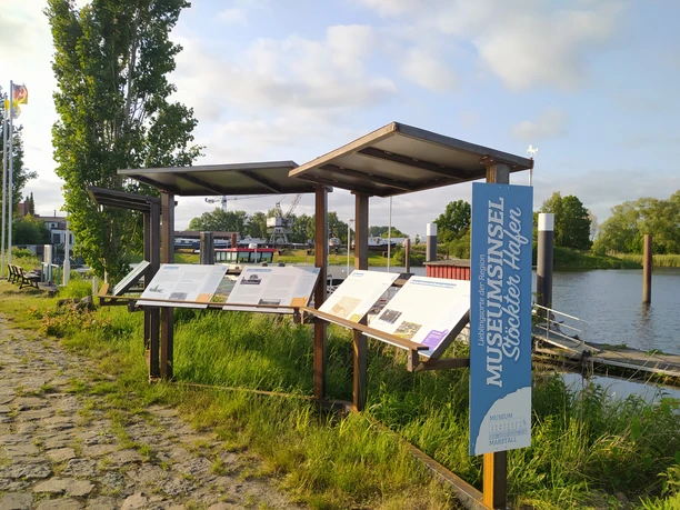 Museumsinsel Stöckter Hafen.jpg