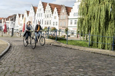 Radfahrende in Friedrichstadt