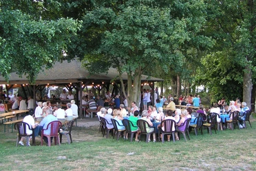 Grillhütte am Minigolfplatz in Steinhude Grillhütte am Minigolfplatz in Steinhude