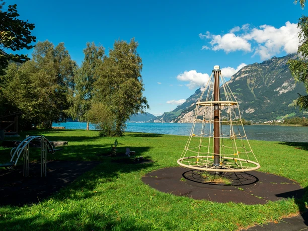 large_-Spielplatz Seedorf.jpg