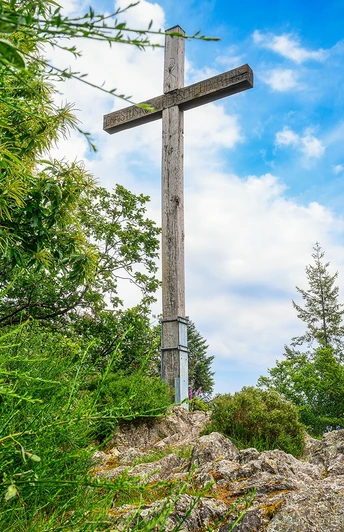Sesselfelsen - Bergkreuz Sesselfelsen aus Holz