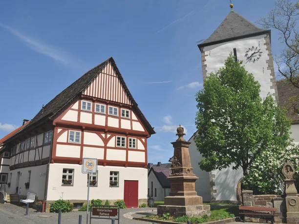 Bad Driburg_Dringenberg_Historische-Rathaus_Bad Driburger Touristik.JPG Historisches Rathaus in Dringenberg.