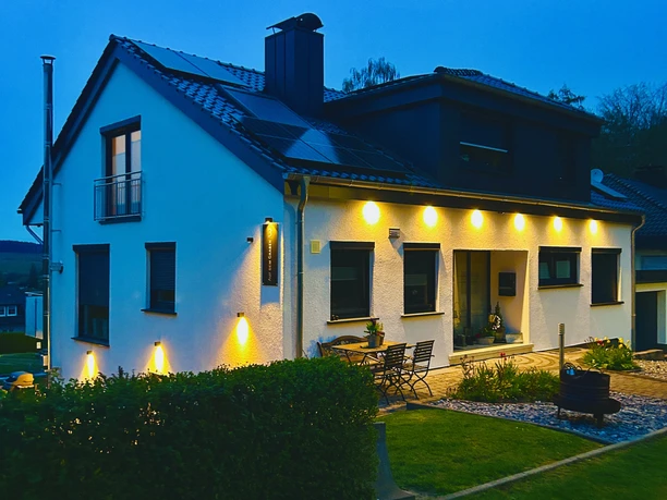 Haus bei Nacht