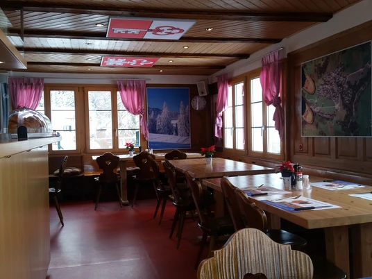 Arviblick_Wirzweli_Gaststube_Nidwalden