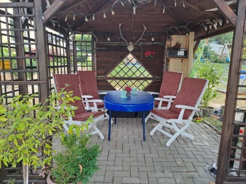 überdachte Terrasse