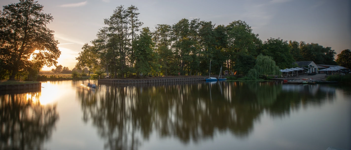 Sonnenuntergang am Hammehafen Sunset at the Hammehafen Neu-Helgoland near Worpswede in Teufelsmoor