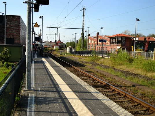 Bahnhof Norden, Gleis 1