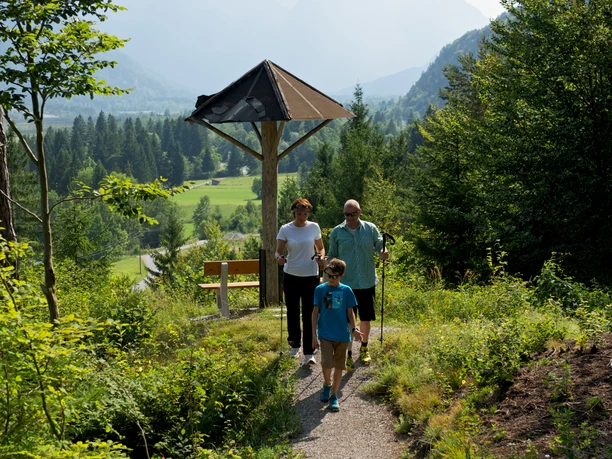 Natur-Erlebnis-Pfad Eschenlohe Abstecher Nikolauskapelle