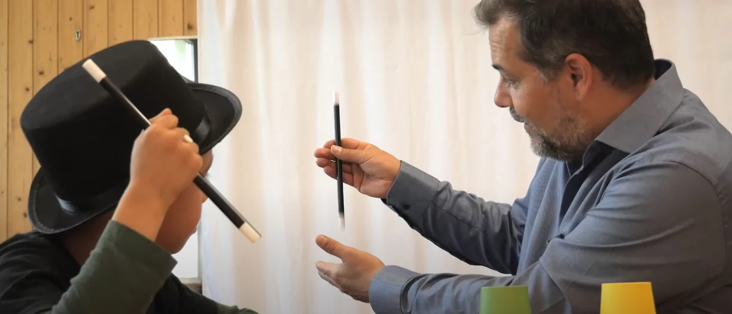 Zauberworkshop für Kinder mit Bodo Becker auf Juist.jpg Zauberworkshop für Kinder mit Bodo Becker auf Juist