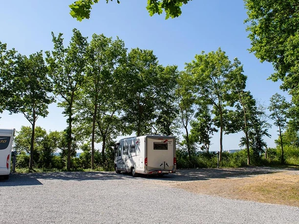 Autocamperplads-ved-Sønderborg-Lystbådehavn-gæster Autocamperplads-ved-Sønderborg-Lystbådehavn-gæster