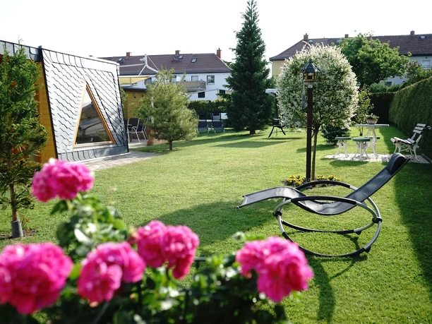 Garten und Liegewiese