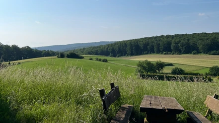 RI15 Schullandheim Route Sitzgelegenheit mit Panorama